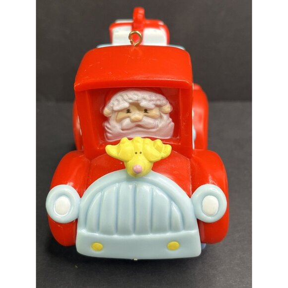 Santa In Truck Presents Christmas Tree Ornament AGC Vtg Hong Kong Plastic - Picture 2 of 5